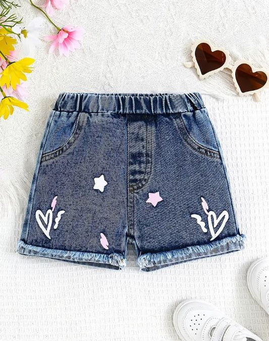 pantalones cortos estampado de corazones y figuras